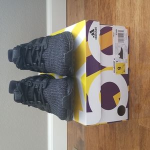 Adidas UltraBoost